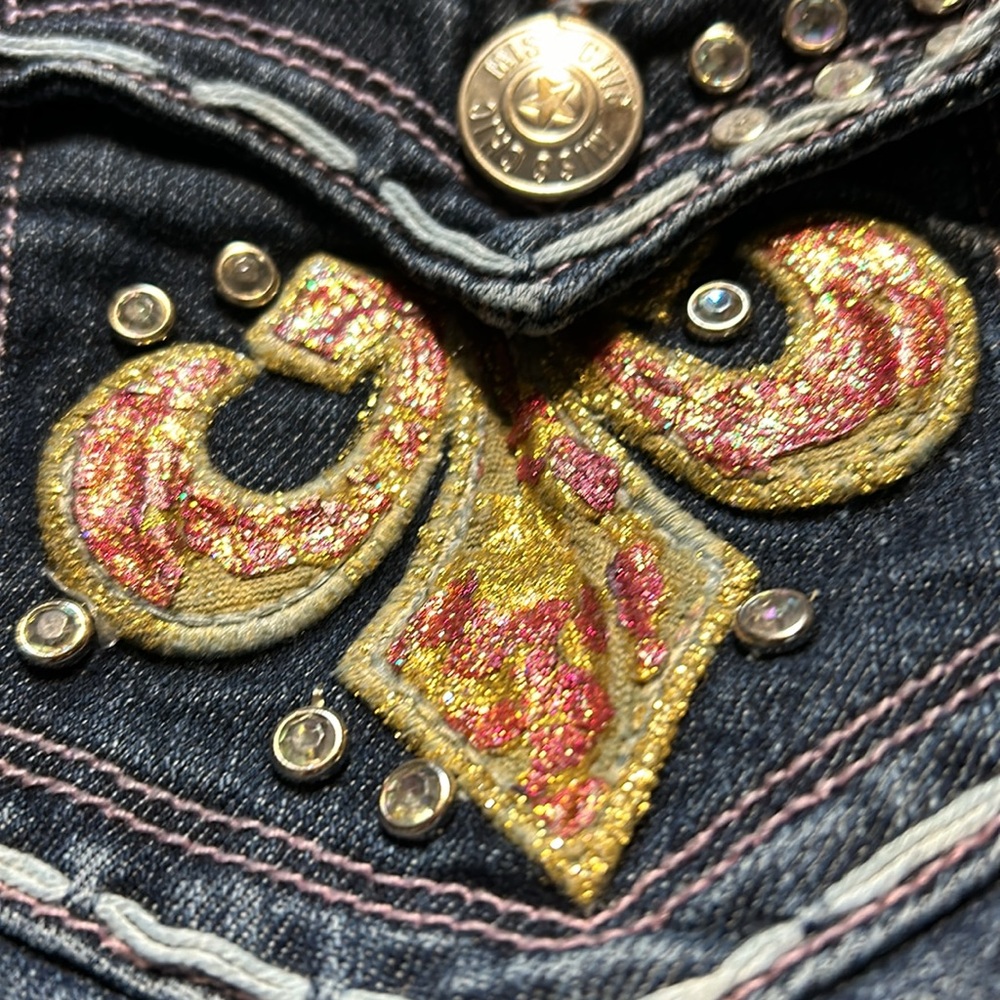 Miss Chic Jeans - Picture 6 of 6